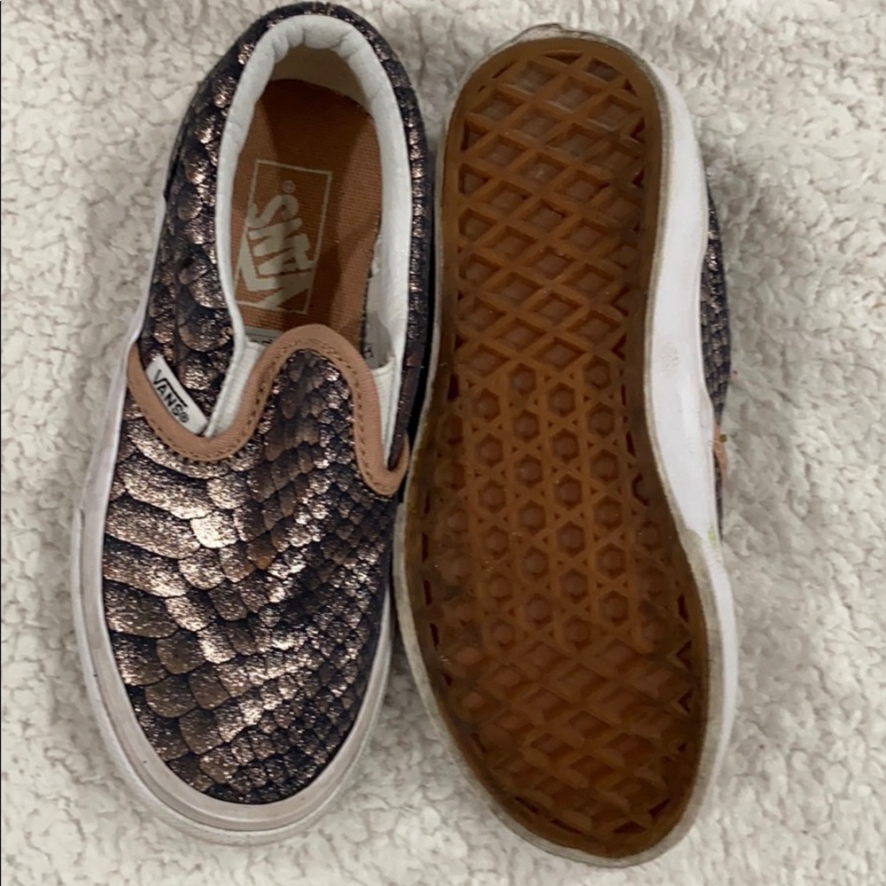 Sneakers - Picture 2 of 2